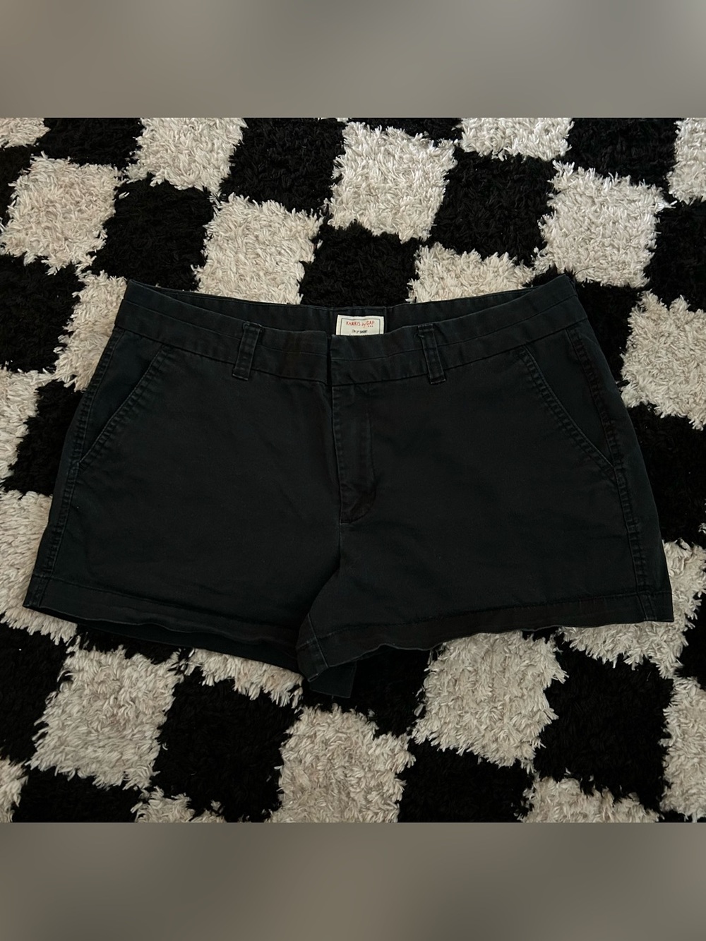 Khakis by GAP Shorts Women’s True Black City 3 Inch Urban size 10